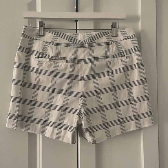 Theory Shorts - Picture 3 of 3
